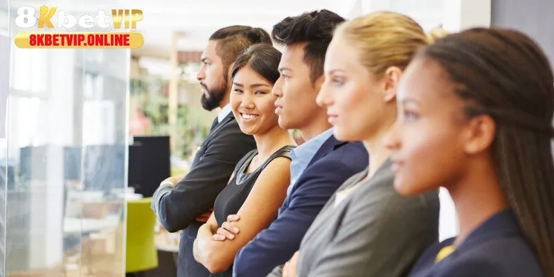 Chú trọng xây dựng đội ngũ nhân viên chuyên nghiệp, thân thiện và tận tâm